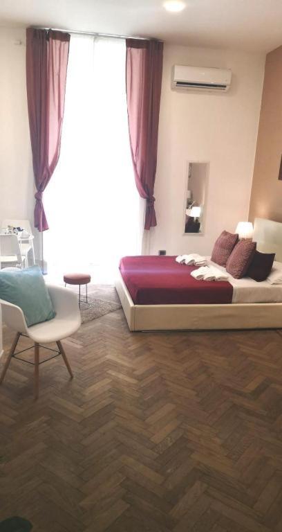 Bed and Breakfast Domus Luigi Leone 2 Neapol Zewnętrze zdjęcie