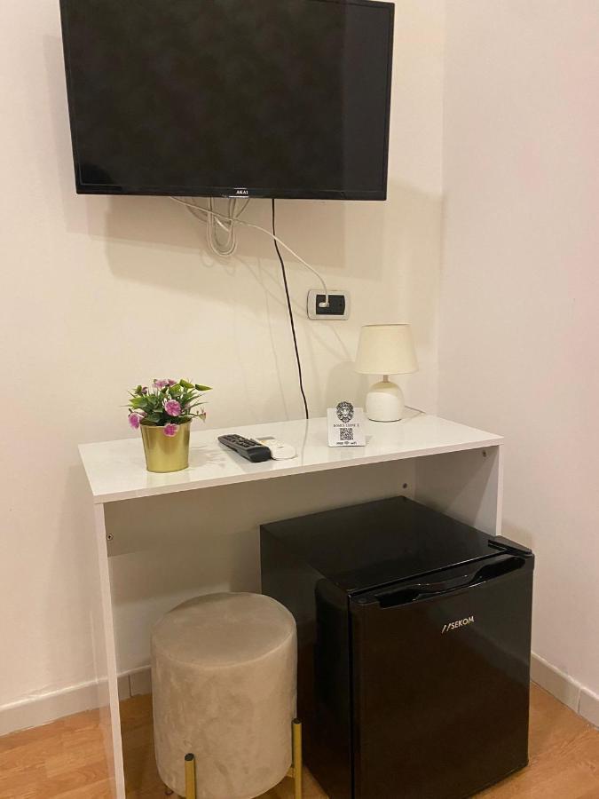 Bed and Breakfast Domus Luigi Leone 2 Neapol Zewnętrze zdjęcie
